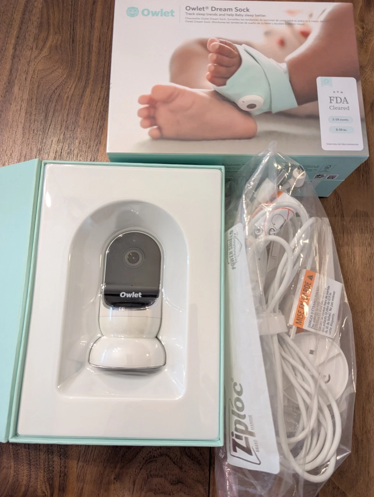 Owlet Dream Duo Smart Baby Monitor (Used) and Mint Dream Sock (New)