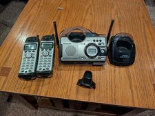 Panasonic KX-TG5439S 5.8GHz Cordless Phone System w/ 2 Handsets NO AC