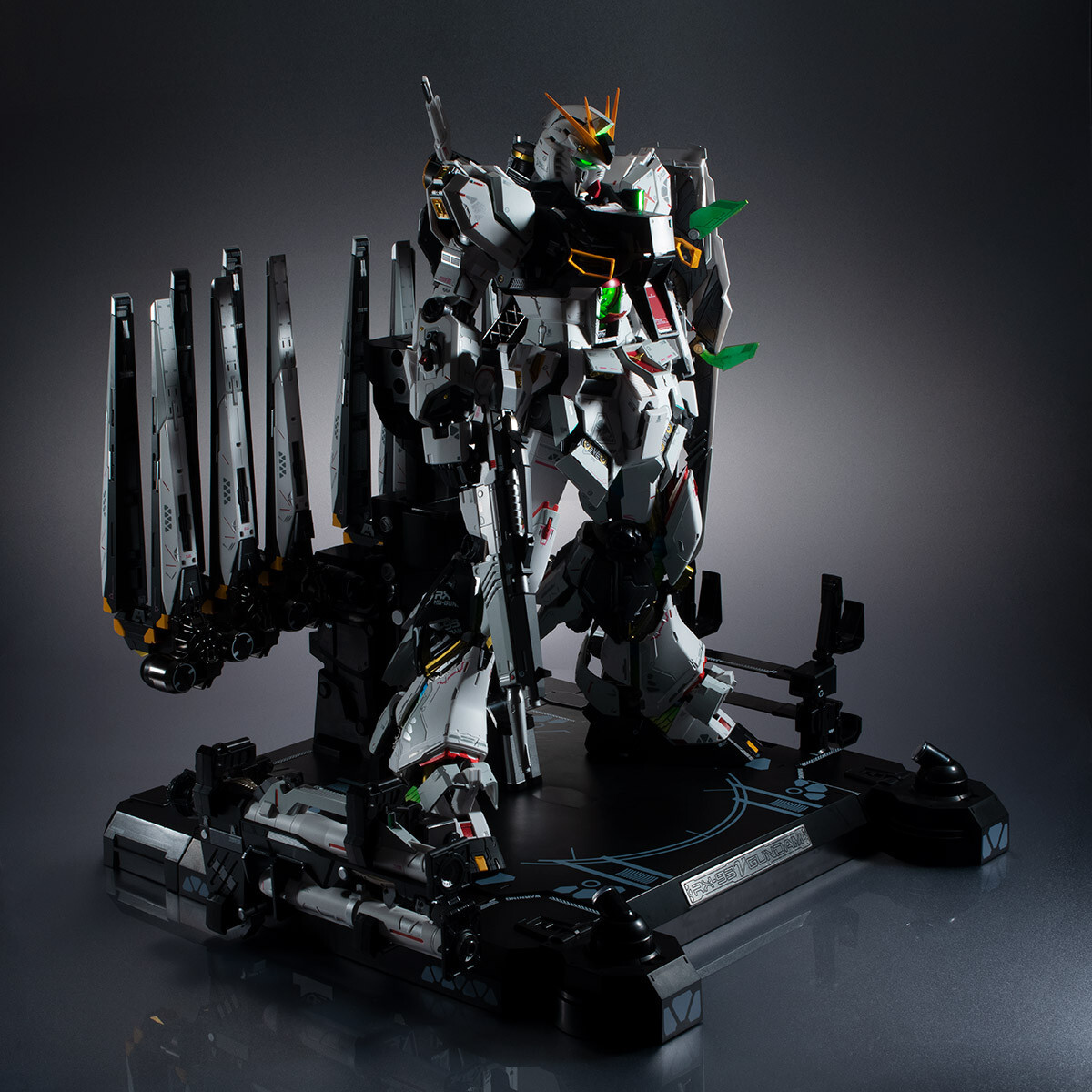 Bandai Metal Structure RX-93 Nu Gundam + 2 Fin Funnel Set (Reissue