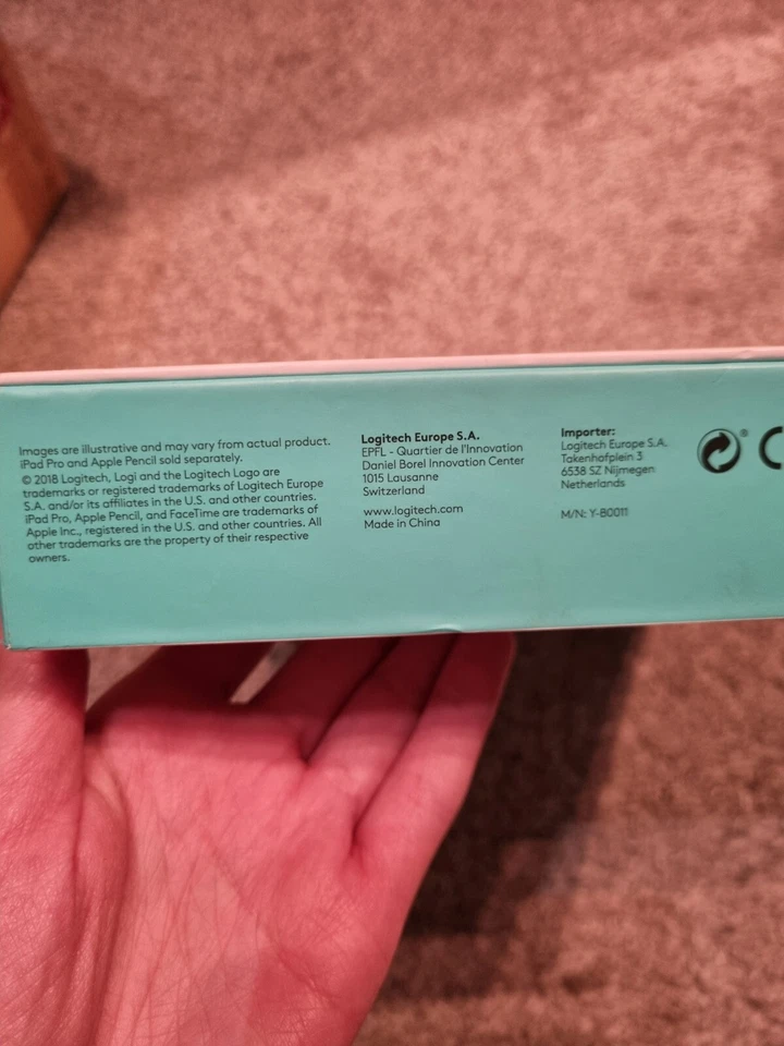 Logitech Slim Combo Ipad Air 3rd Gen Ipad Pro 10.5 Inch Italian 920-008445 - Image 3 of 4