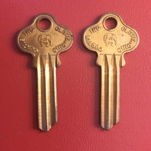 Curtis BA1  key blank VINTAGE key   Bulldog logo              set of 2    [kb3]