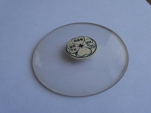 PIECE HORLOGERIE POUR MONTRE GOUSSET VERRE MINERAL BOMBER DIAMETRE 52.6 mm