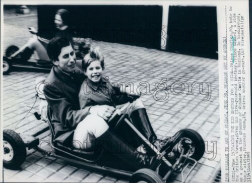 1969 Princes Charles & Edward of Britain Ride Go Kart Together Press Photo - Picture 1 of 2