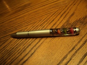 Light Up Liquid Top w/Flowers Ballpoint Pen       5-5/8" Long  Unbranded