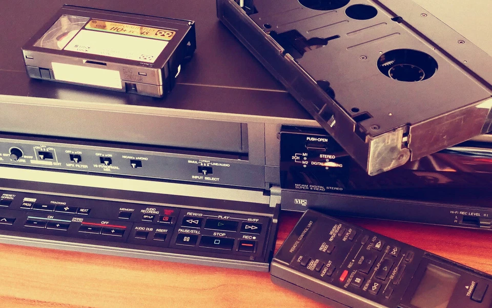 10 MiniDV, D8, HI8, Video8 digitalisieren auf DVD / USB/Festplatte /65min j Band - Bild 3 von 4