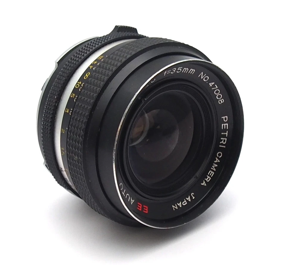 Petri C.C 35mm F2.8 Petri Bayonet Mount Wide Angle Lens - UK Dealer - Image 2 of 4