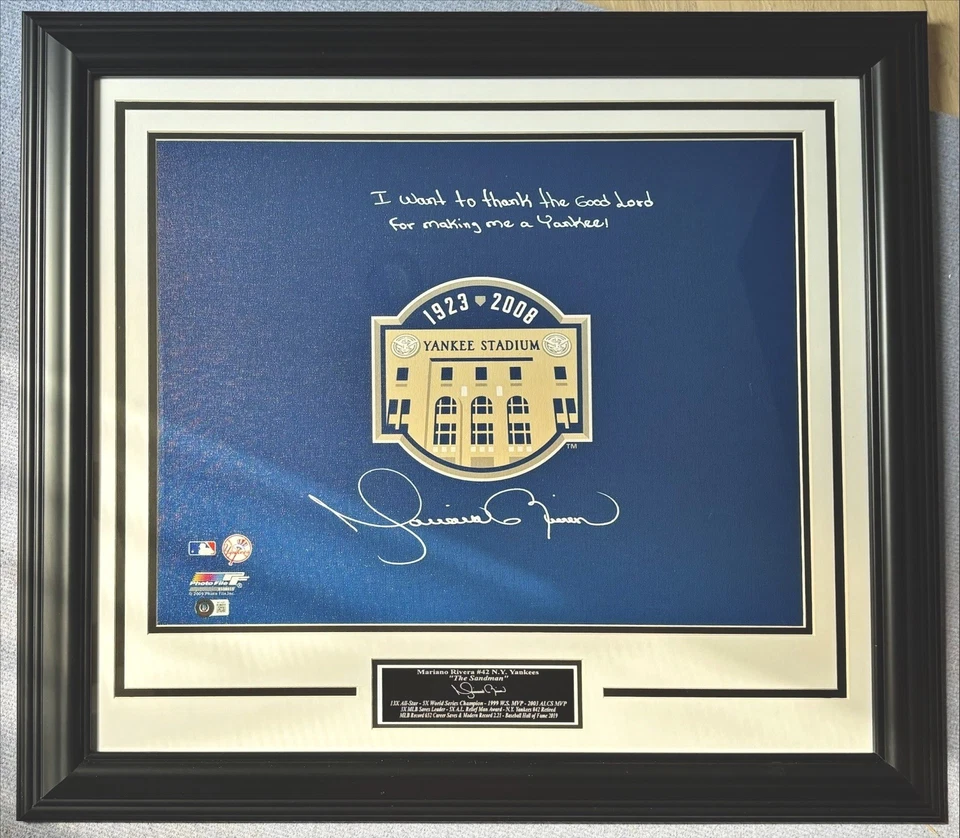 Mariano Rivera SIGNED 16x20 PHOTO CANVAS YANKEES EXTREMELY RARE INSCRIPTION - Image 2 of 4