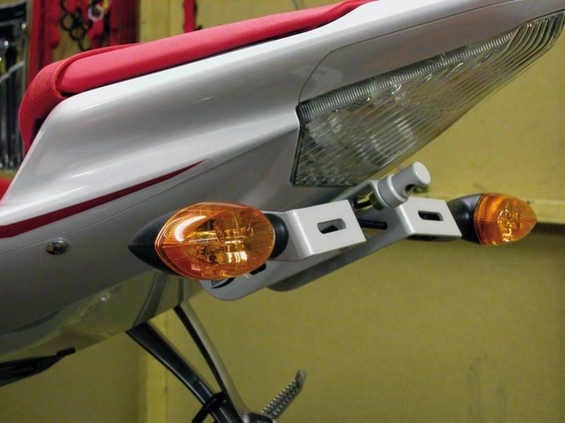 Tail tidy R&G Racing Yamaha YZF-R6 support plaque immatriculation alu
