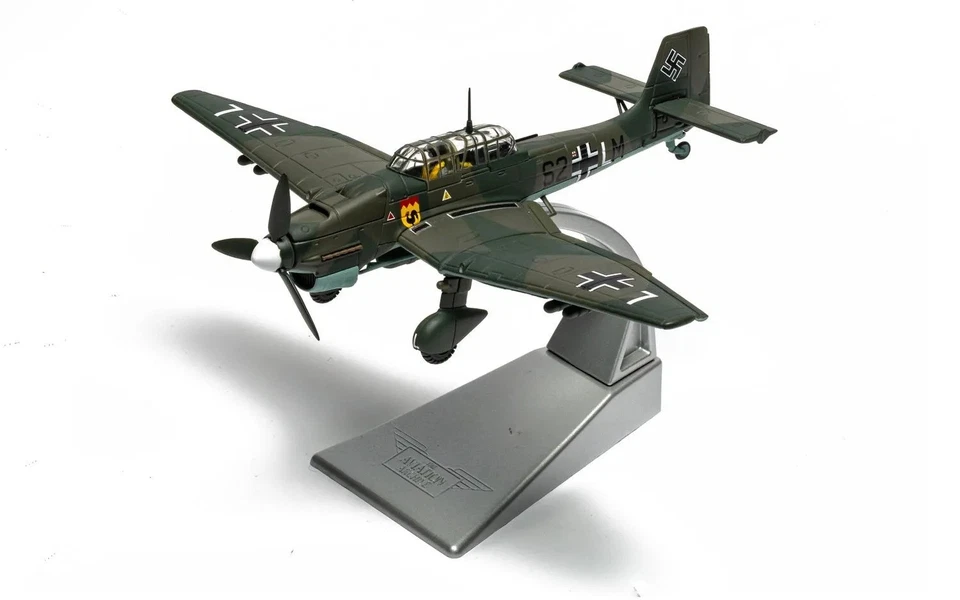 Corgi Junkers Ju87B-1 Stuka - Battle Of Britan 1:72 Die-Cast Airplane AA32520 - Image 2 of 3