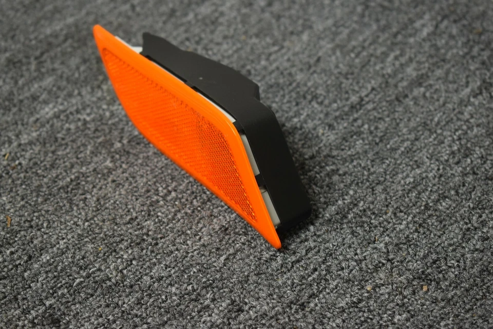 Mercedes Benz C250C 2012 marcador lateral derecho en parachoques OEM de fábrica Foto 2 de 4