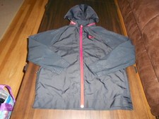Under Armour boys coat size L large MINT cond loose fit lightweight hood