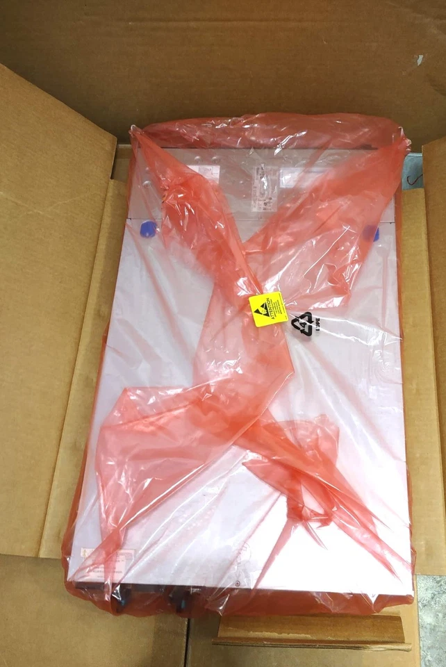 EMC Avamar ADS Gen4S Utility Accelerator Node 100-580-640-03, 2 300GB 10K SAS HD - Image 4 of 4