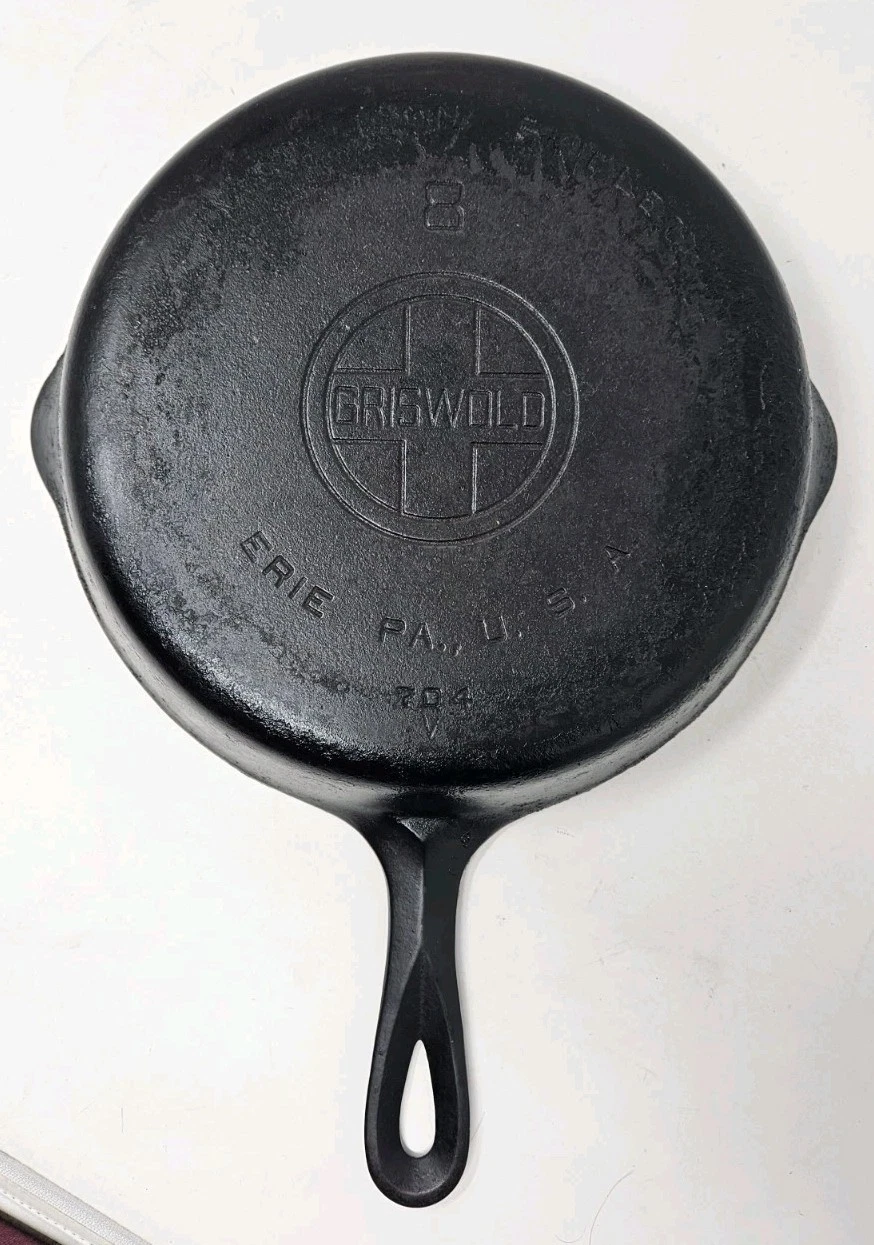 Griswold Cast Iron No. 8 Skillet Fry Pan Vintage Large Logo Erie 704 V CLEAN