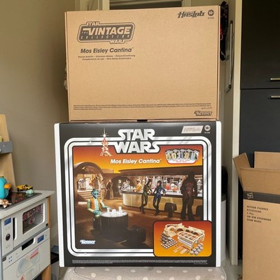 KOMPLETT mit ALLEN FIGUREN - Haslab Mos Eisley Cantina Deluxe - Hasbro Star Wars