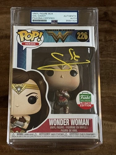 Gal Gadot Signed Wonder Woman Funko Pop Vinyl Figure #226 PSA Slabbed Authentic