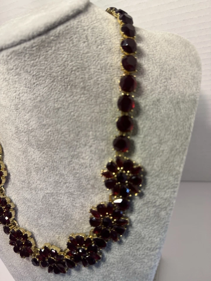 "Collar Talbots color granate diamantes de imitación tono dorado 17-19""" Foto 4 de 4