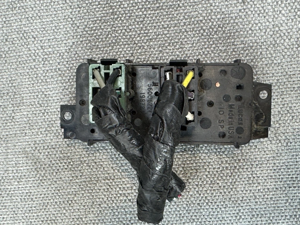 1993-1995 Jeep Grand Cherokee ZJ OEM Driver Front Door Window Switch 56006221 - Image 3 of 4