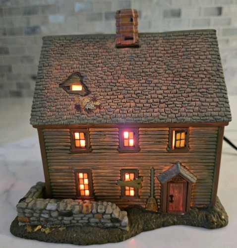 Departamento 56 New England Village Salem Willows Essex St. Witch House 402532 Caja Bombilla - Imagen 2 de 17