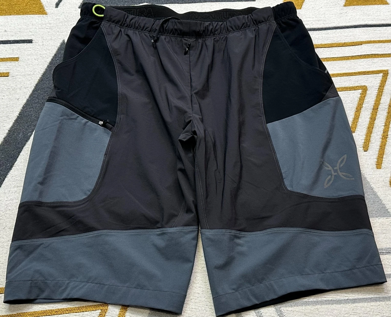 Montura Hiking Shorts Men's Outdoor Trekking Running Grey Black Size XL