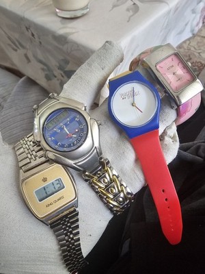 Uhrenkonvolut Armbanduhren, 4 Stück, Gebraucht Vintage Digitaluhr King,JD,Index