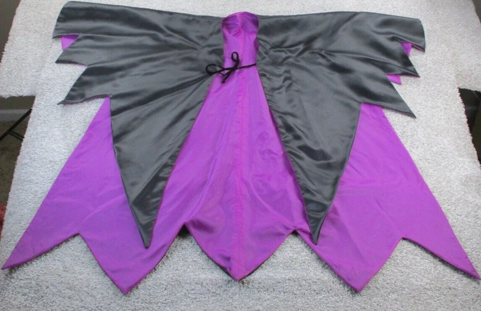 DE COLECCIÓN Disfraz Capa Adulto Grande Negro Púrpura 3 Piezas Máscara Bruja Drácula Maléfica Foto 2 de 4