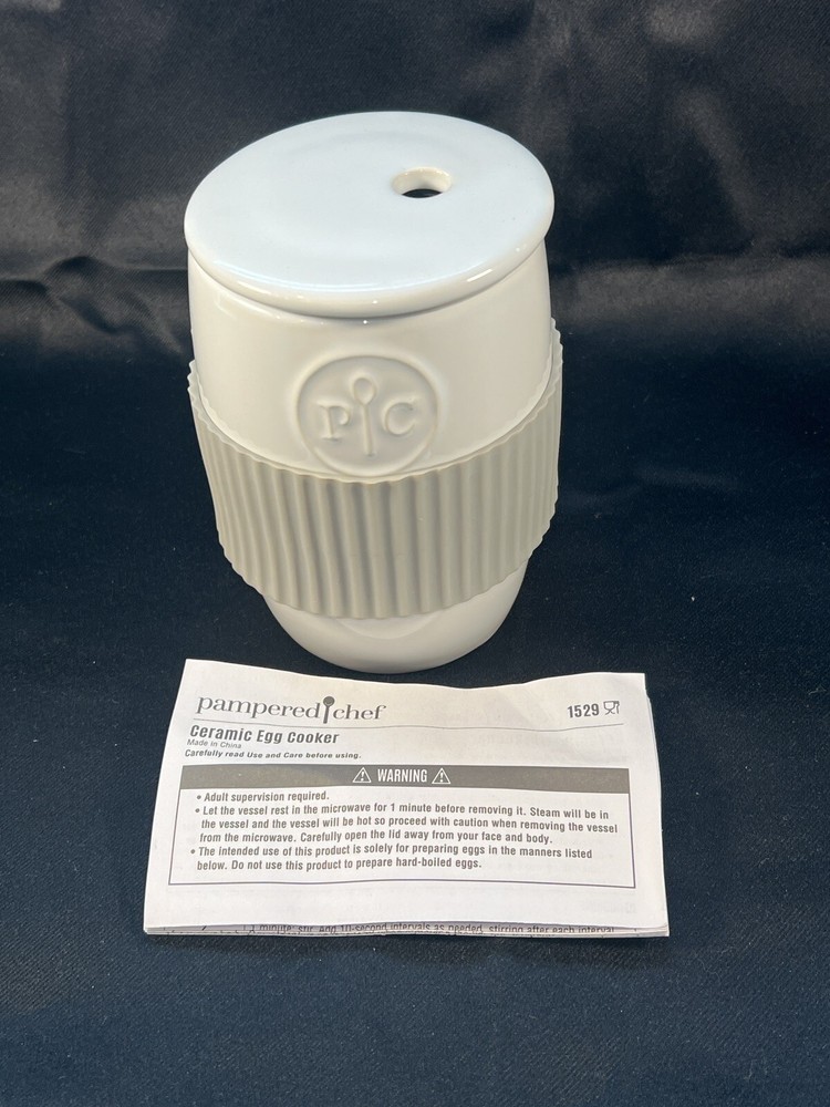 Pampered Chef White Ceramic Microwave Egg Cooker Model 1529