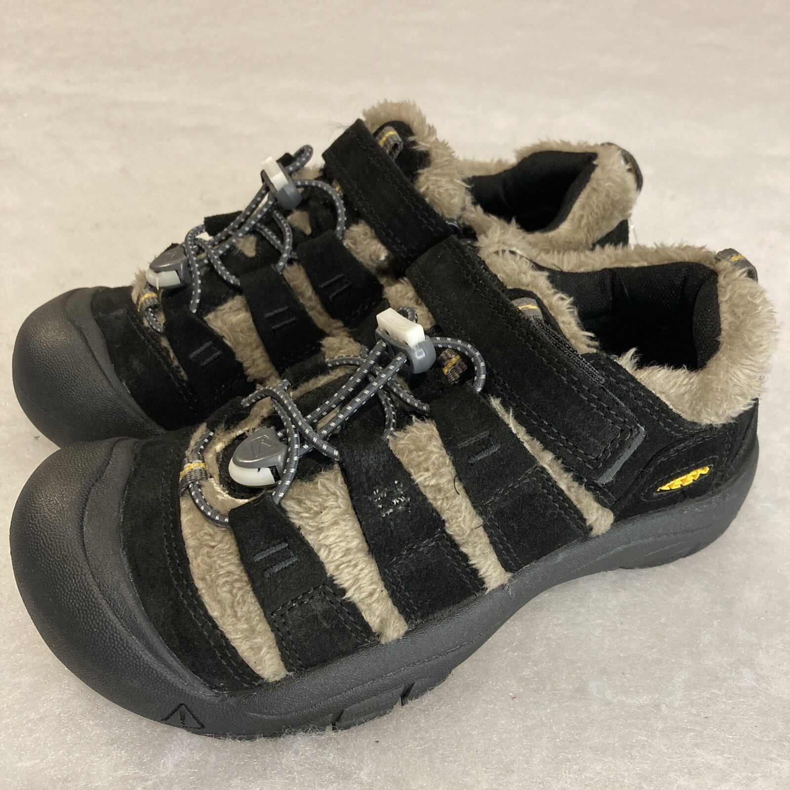 Scarpe Keen Big Kids Newport sandali pelliccia TPS piede grande oro US 3Y giovani taglia 3