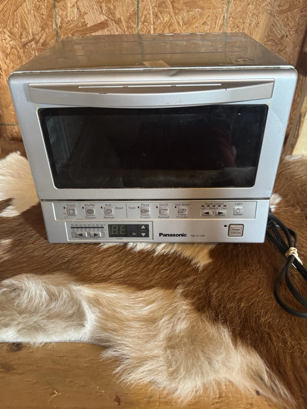 Panasonic NB-G110P Flash Xpress Compact Infrared Toaster Oven (description)
Opens in a new window or