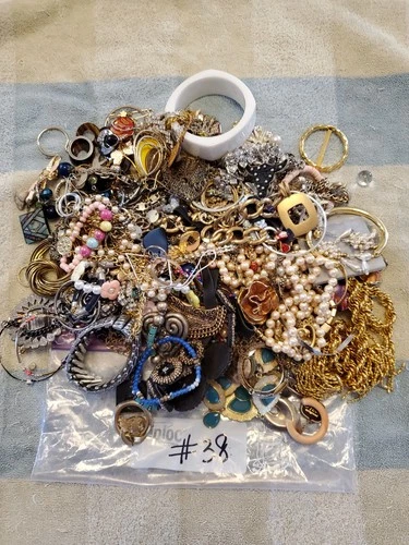 Lot #38 Misc Vtg Costume Jewelry Wearable Repairable Craft Mixed Materials 5 lbs