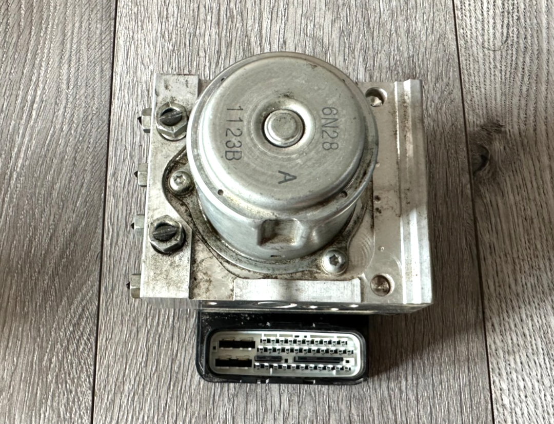 16-17 Honda Accord ABS Pump Control OEM T2FX0 Module for sale