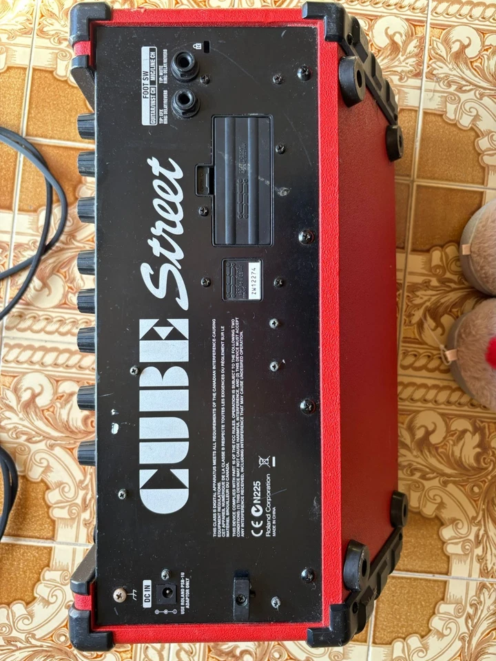 Roland Cube Street + Pedaliera Sonicake  - Image 3 of 4