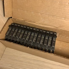 Lot Of 7x GE Q-Line 2-15 Amp Single-Pole 120/240-Volts Circuit Breaker THQLT1515