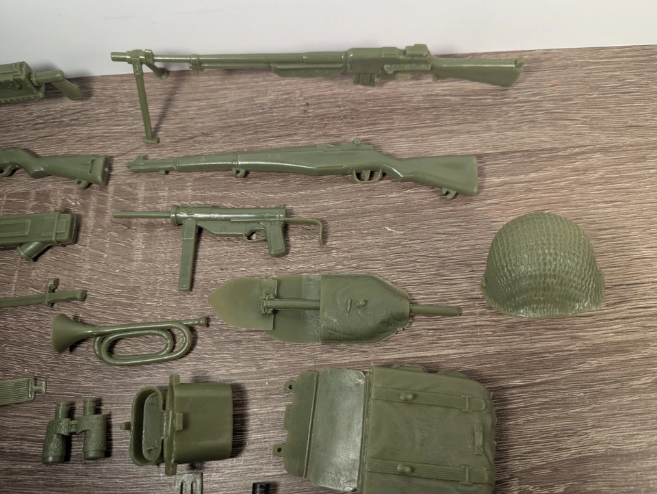 Vintage 1960s Louis Marx Stony Stonewall Smith Original Weapons Accessories Lot - Image 4 of 4