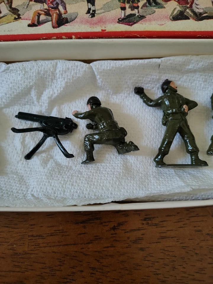 Cherilea Products Сделано в Англии - Набор из 8 Американских Пехотных Коробок No A/105 - Изображение 3 из 4