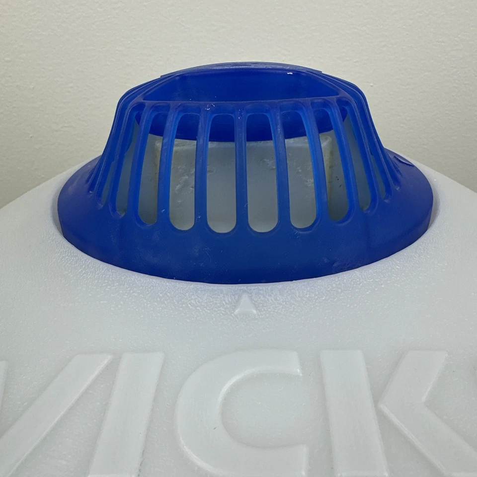 Vicks V150SG Warm Steam Vaporizer Tabletop Humidifier - Image 3 of 4