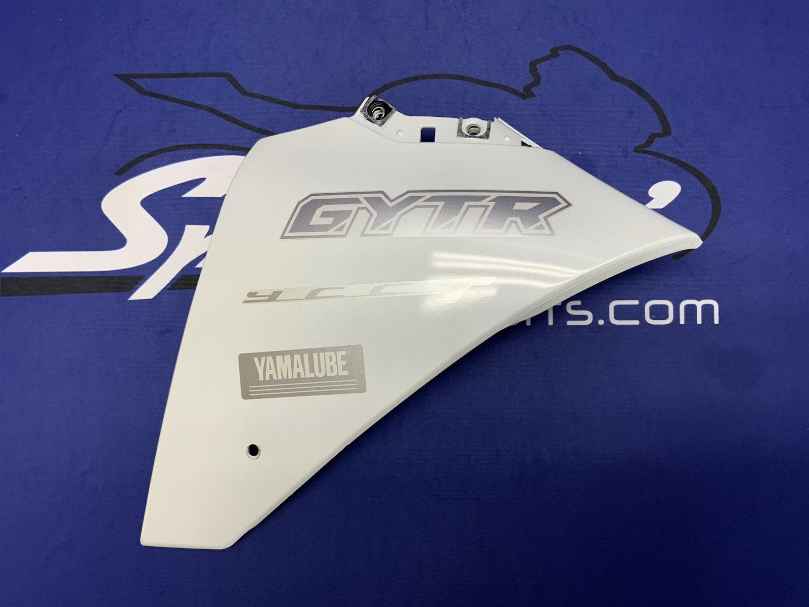 Yamaha Right Lower Fairing (White) YZF-R1 2009-2013 OEM 14B-28395-00