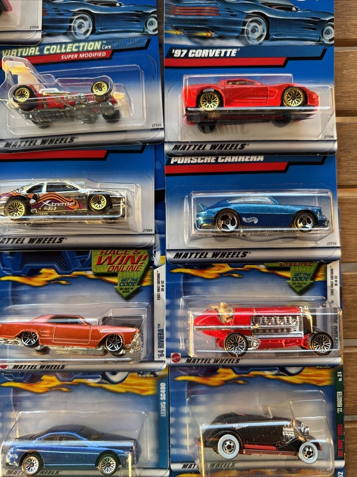 Colección Hot Wheels 2000-02 - Porsche Mercedes Ferrari - Lote de 27 coches vintage Foto 3 de 4