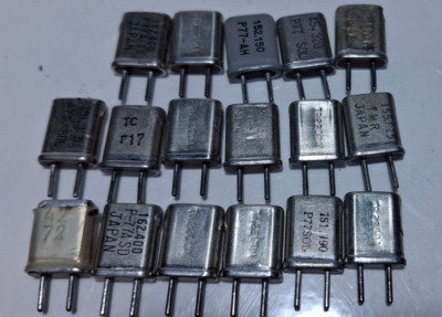 Amateur Ham etc. Vintage Radio Crystals / Electronic Components, 26 Piece Lot