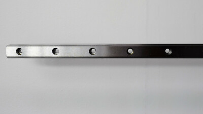 Hiwin EGR25-H 103FF Profilschiene Linearschiene 23 x 18 x 2565mm Führungsschiene