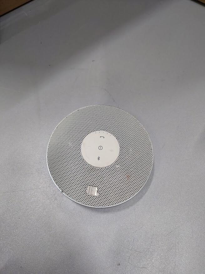 JBL Voyager Portable Wireless Bluetooth Speaker White Workin