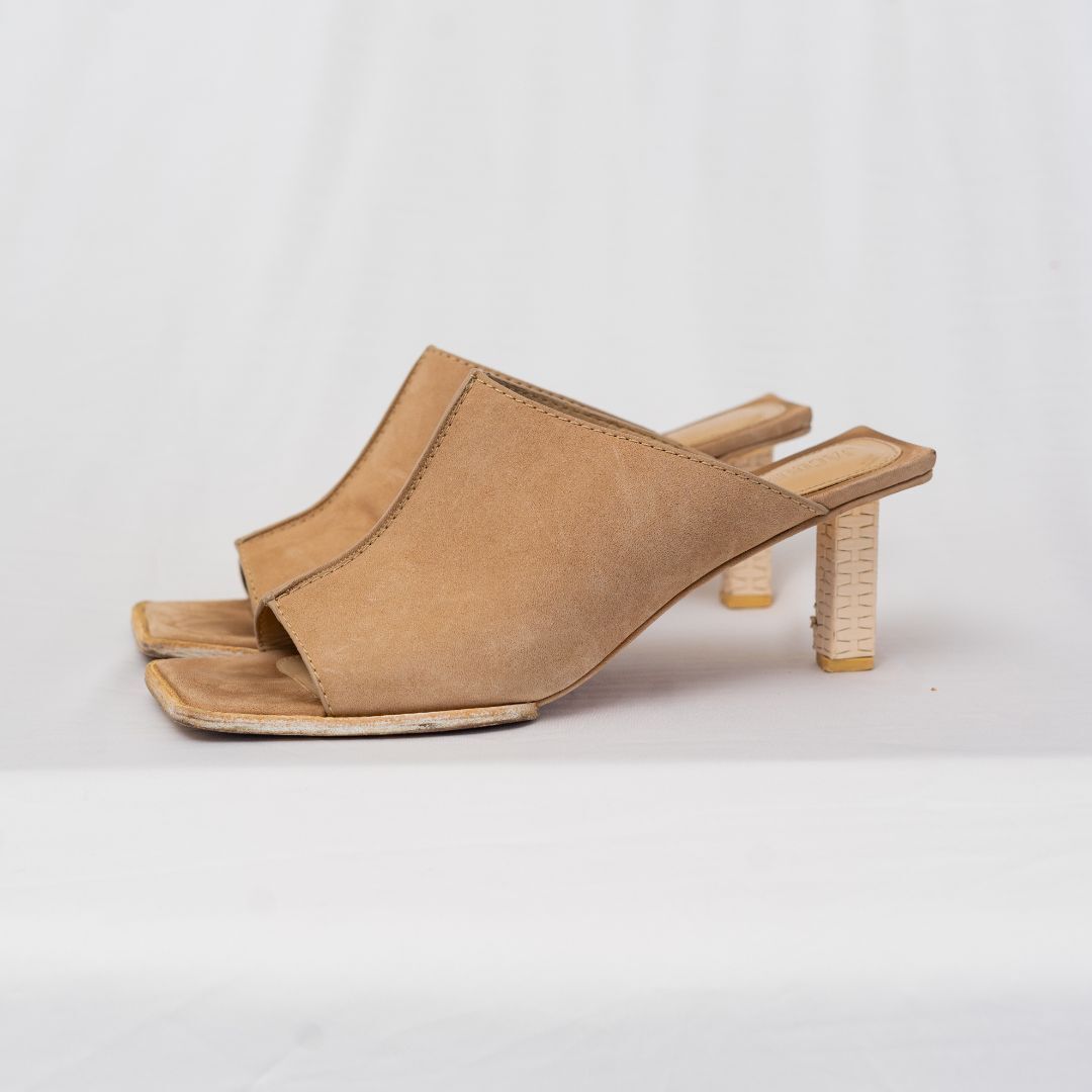 【新品】Bit Square-Toe Mules 38サイズ Black Ivette Woven Square-Toe Heeled Mules - Black - CHARLES