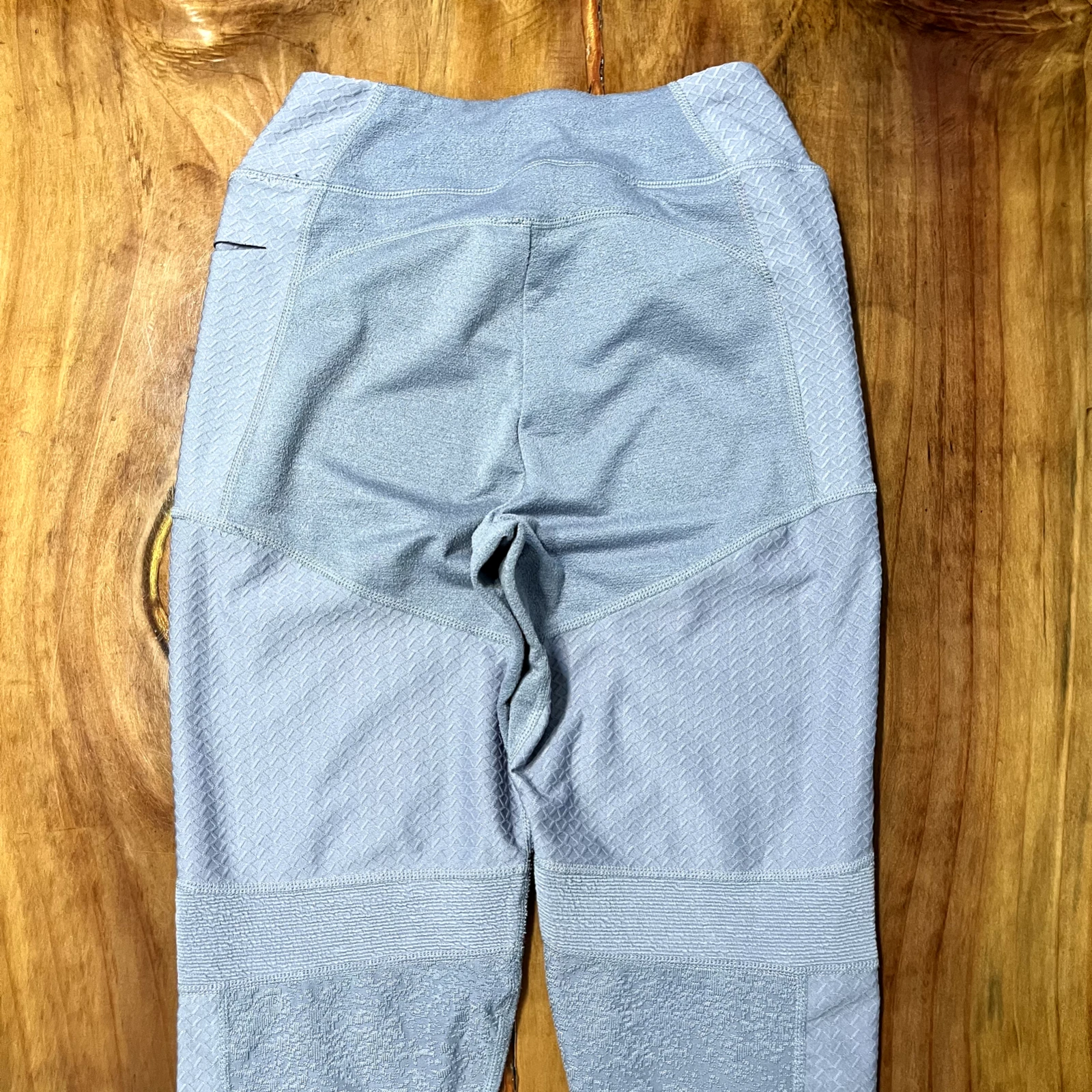 gymshark 7/8 length small pocket athletic yoga leggings