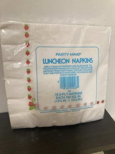 ๐ Vtge NOS New Old Stock Sweet Strawberry Shortcake Party Napkin Sealed - Picture 2 of 4