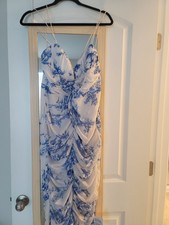 ASOS DESIGN White/Blue Floral Sleeveless  One-Piece, Women’s dress.  Size 10