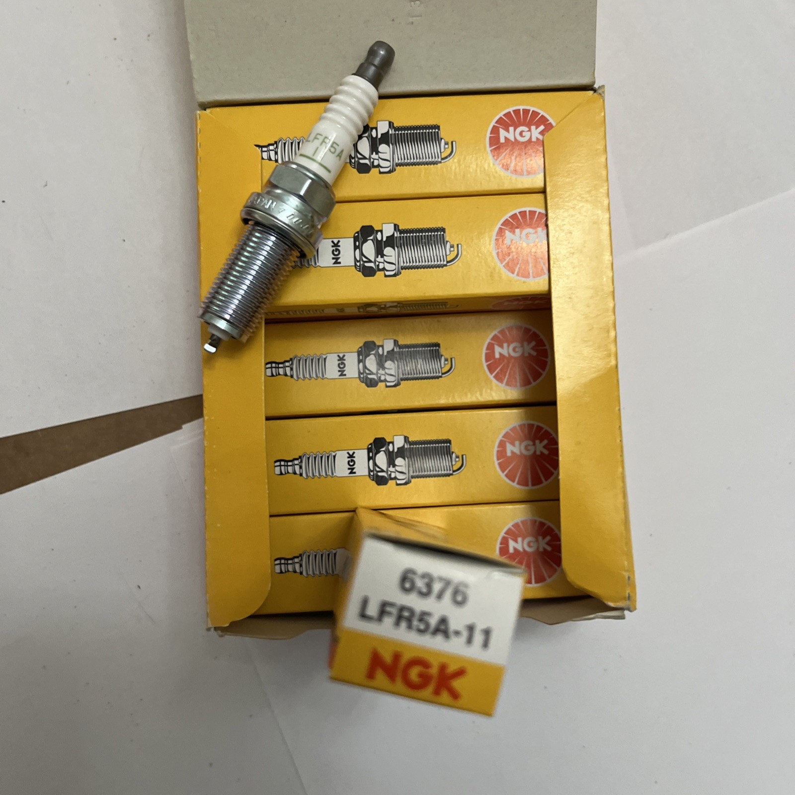 Set of 10 Genuine NGK 6376 V-Power Spark Plugs with Resistor LFR5A-11 BIN FREE S