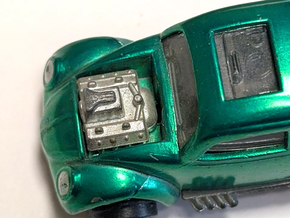 Mattel Hot Wheels 1967 Red Line Emerald Green VW Bug W/ Sunroof, U.S. - Image 4 of 4