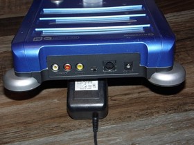 Hyperkin Retron 3 Blue Silver Console NES SNES Genesis Wireless HDMI power stuck