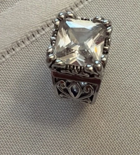 Vintage Silpada Retired Silver Ring Size 5