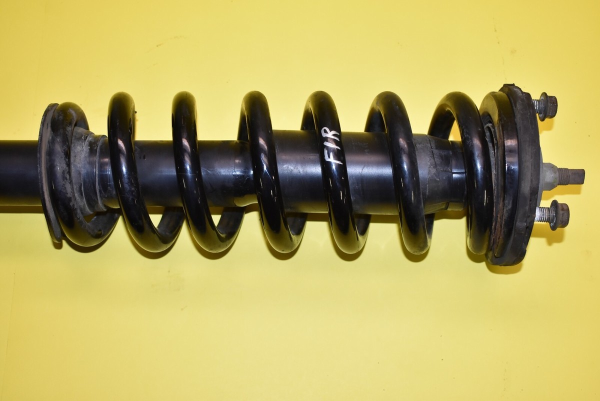 96-00 Toyota 4Runner Shock Absorber Strut Spring Right Passenger リア様専用
