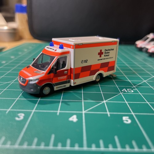 Rietze HO Scale 1:87 Mercedes German Red Cross Sprinter Ambulance